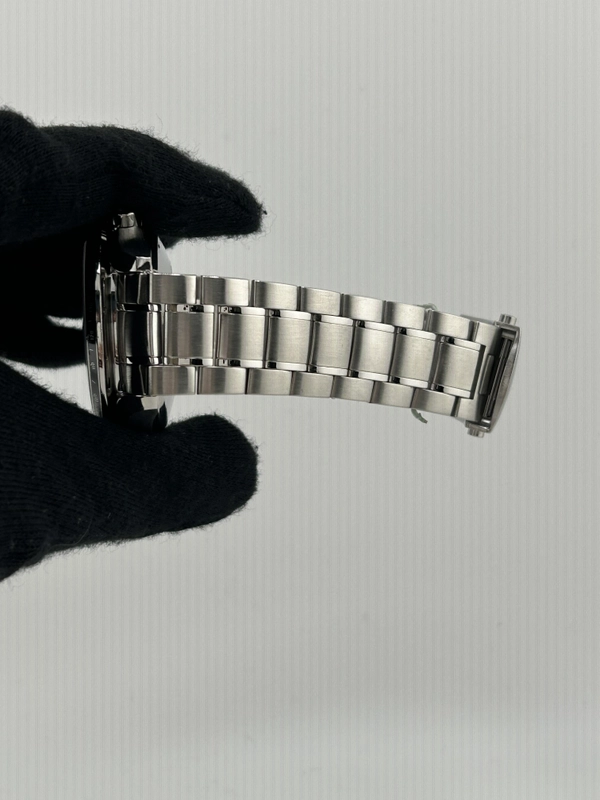 Omega Speedmaster Date Black Dial on Stainless Steel Bracelet Ref. 3210.50.00 Card view 5