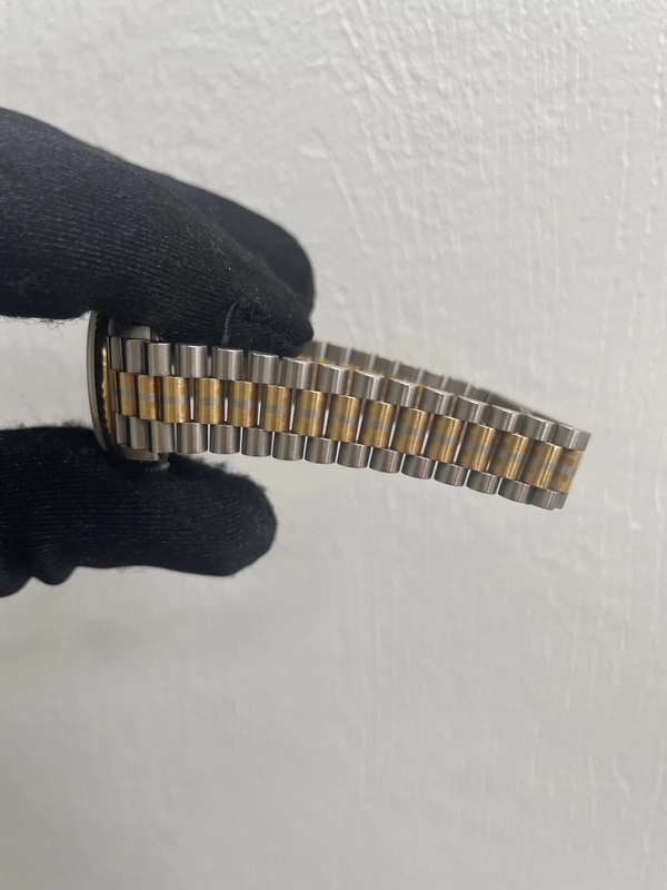 Rolex Datejust Gold Diamond Dial on President Ref. 69179 Papers 1994 view 3