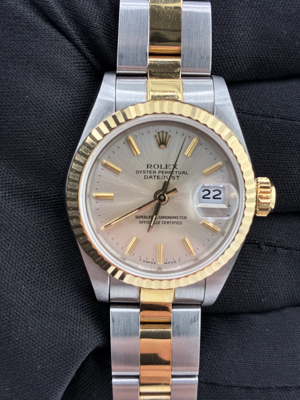 Rolex Lady-Datejust Champagne/Gold Stick Dial on Oyster Bracelet Ref. 69173 1989 view 2