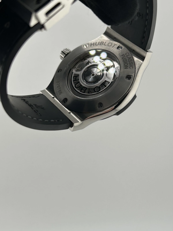 Hublot Classic Fusion Grey Dial on Rubber Strap Ref. 542.NX.7071.RX view 7