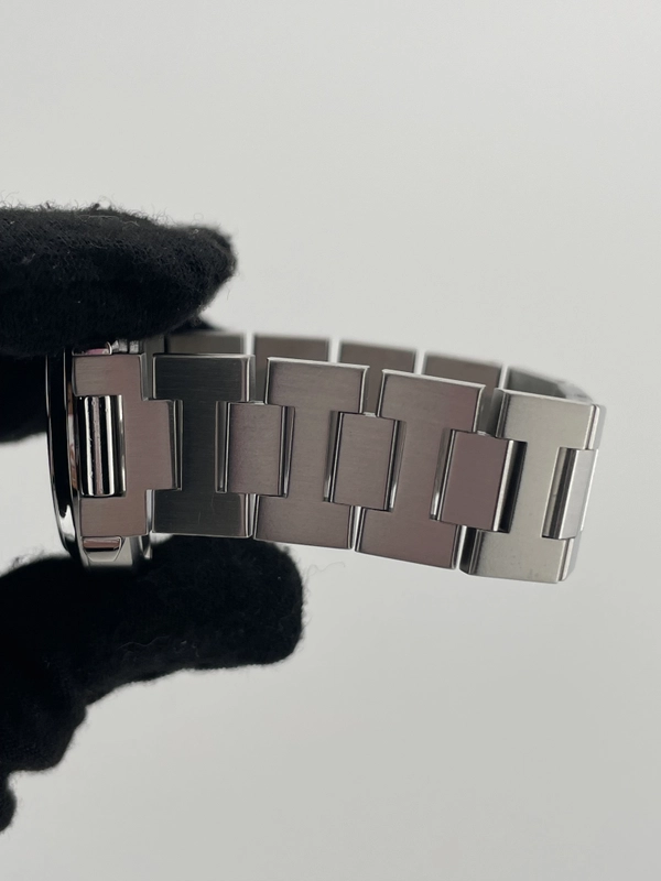 Cartier Pasha C White Dial on Stainless Steel Bracelet Ref. W31074M7 view 5
