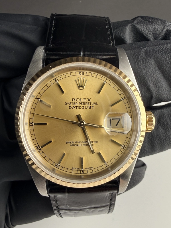 Rolex Datejust 36 Champagne Stick Dial on Generic Leather Strap Ref. 16233 1991