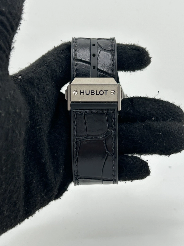 Hublot Spirit of Big Bang Gray Skeleton Dial on Leather Strap Ref. 601.NX.0173.LR Complete 2022 view 4