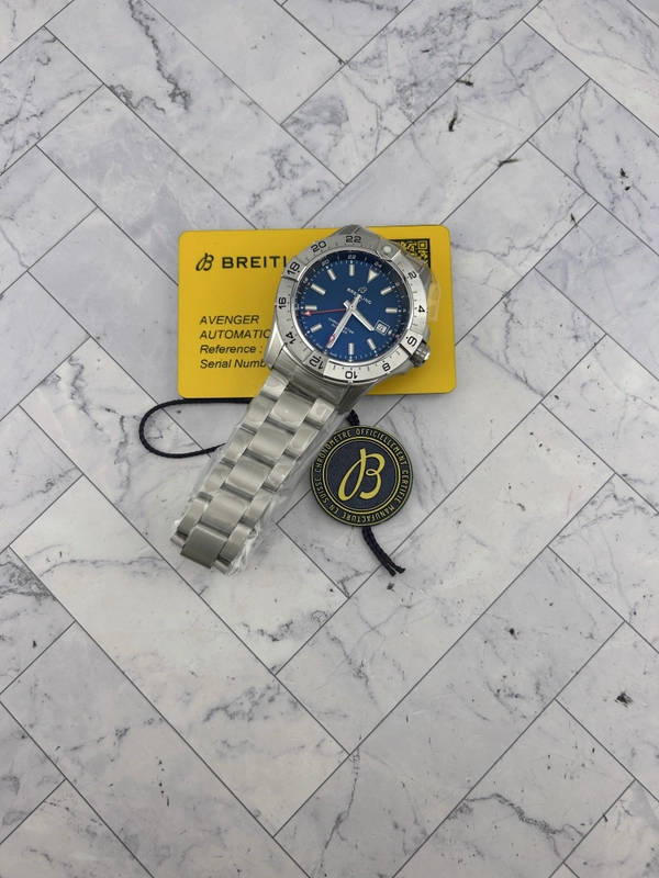 Breitling Avenger Automatic GMT Blue Dial on Bracelet Ref. A32320101C1A1 Card 2026 view 8