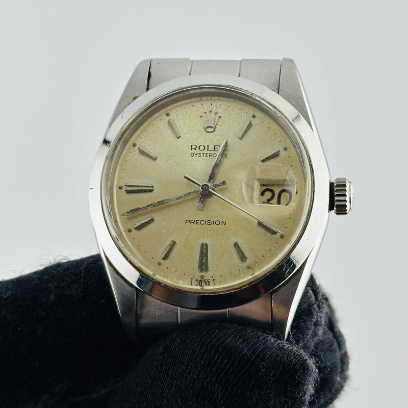 Rolex Oysterdate Precision Silver Stick / Faded Dial on Oyster Bracelet Ref. 6694 Papers 1976 view 2
