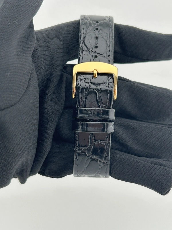 Rolex Datejust 36 Champagne Stick Dial on Generic Black Leather Band Ref. 16013 1987 view 4
