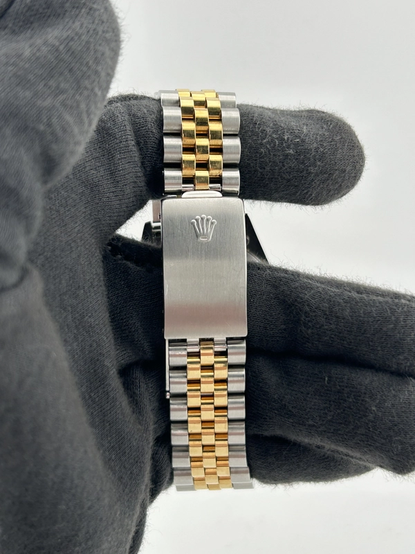 Rolex Datejust Champagne Stick Dial on Jubilee D Link Bracelet Ref. 16233 1995 view 4