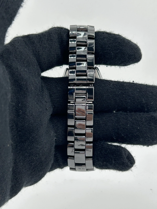 Chanel J12 Black With Factory Diamonds Dial on Bracelet Ref. H1625 Complete 2005 view 4