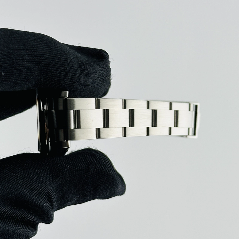 Rolex Oyster Perpetual Black Dial on Oyster Bracelet Ref. 176200 Card 2017 view 5