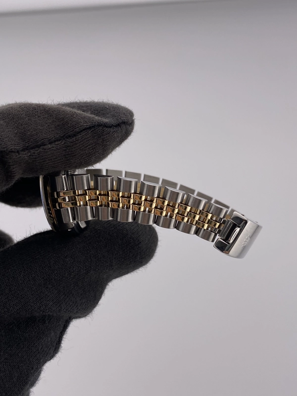 Rolex Lady-Datejust Champagne Linen Stick Dial on Stainless Steel & Yellow Gold Ref. 69173 view 5