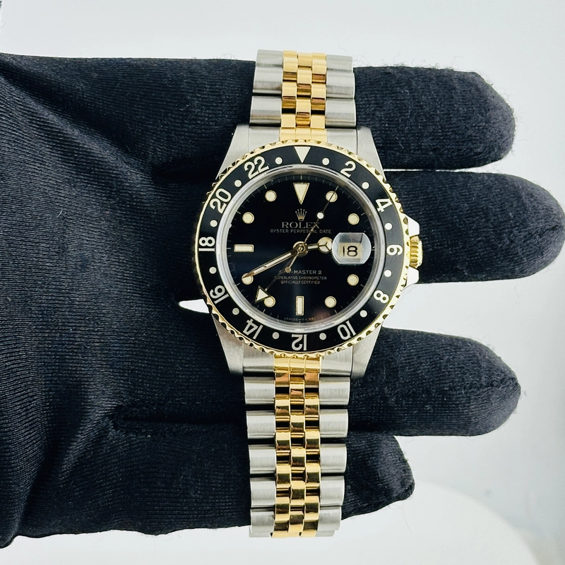 Rolex GMT Master II Black Dial on D Link Jubilee Bracelet Ref. 16713 1993 view 2