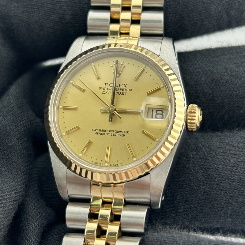 Rolex Datejust Champagne Stick Dial on D Link Jubilee Bracelet Ref. 68273 1988 view 3