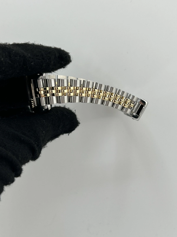 Rolex Date Champagne Stick Dial on 2 Tone Jubilee D Link Bracelet Ref. 69173 1981 view 5