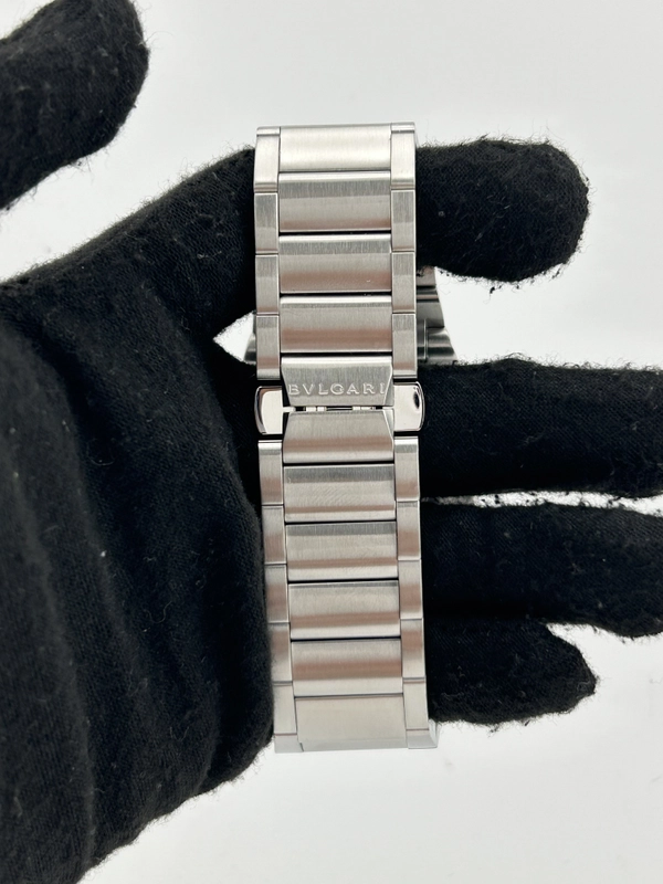 Bvlgari Ergon Black Dial on Stainless Steel Bracelet Ref. EG40S view 4