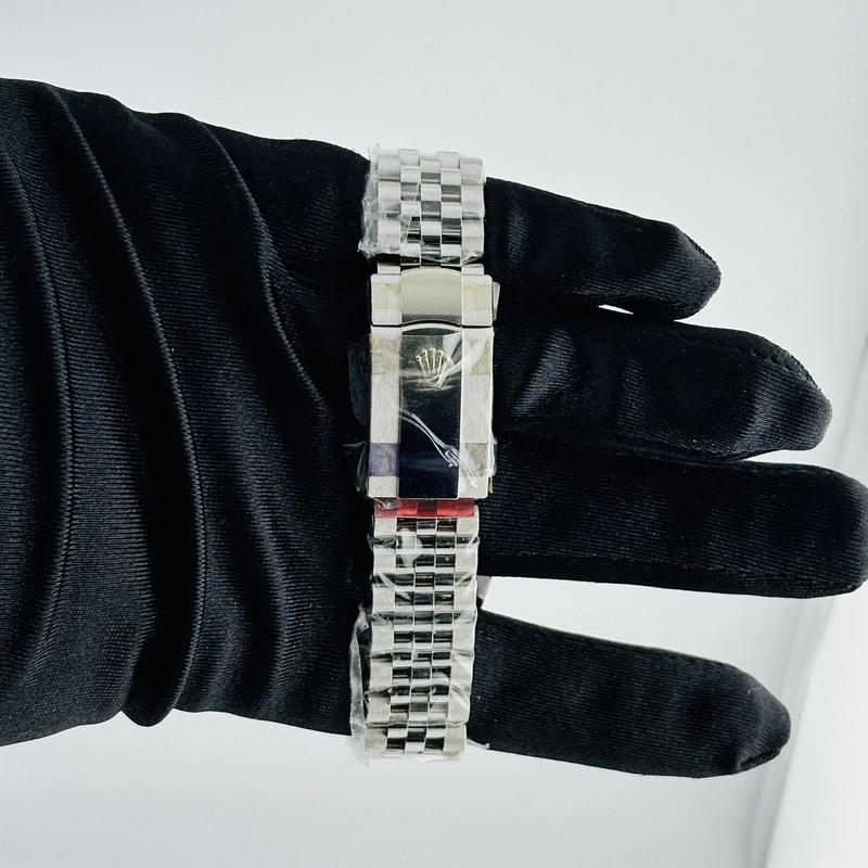 Rolex Datejust Blue Index Dial on Jubilee Ref. 126300 Card 2019 view 3