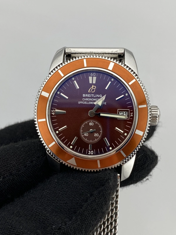 Breitling Superocean Heritage Brown Dial on Stainless Steel Bracelet Ref. A37320/A372Q430CA Complete 2011 view 3