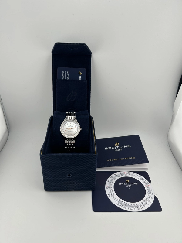 Breitling Navitimer Automatic White Mop Dial on Stainless Steel Bracelet Ref. A17395211A1A1 Complete view 7