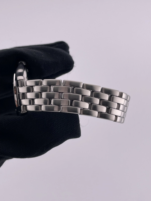 Cartier Cougar Silver Roman Numerals Dial on Stainless Steel Bracelet Ref. W35001F5 view 5