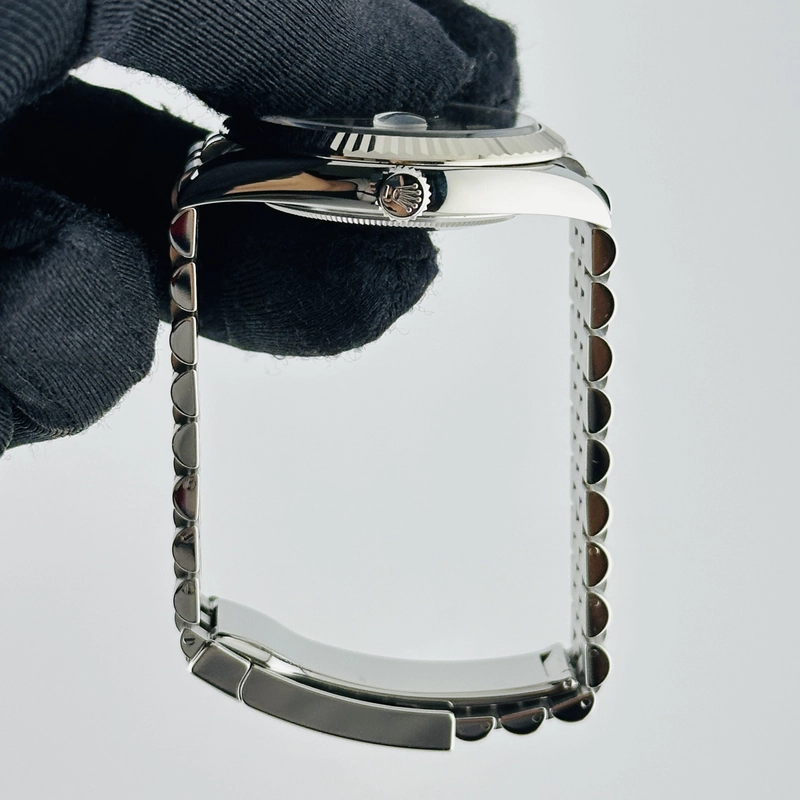 Rolex Datejust Silver Index Dial on D Link Jubilee Bracelet Ref. 126334 Card 2019 view 6