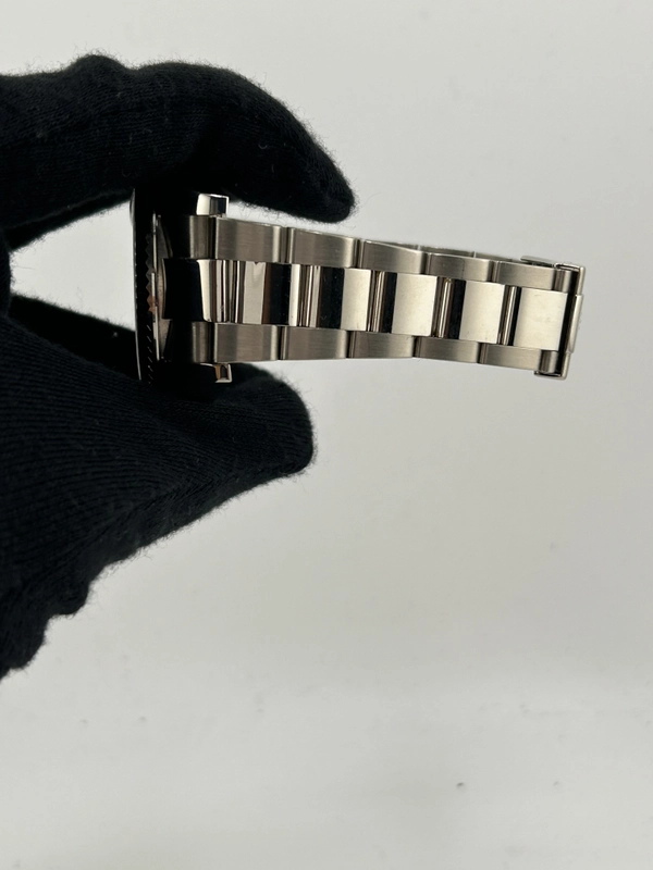 Rolex SkyDweller Ivory Satin Finish Roman Dial on Oyster Steel Bracelet Ref. 326939 Card 2015 view 5