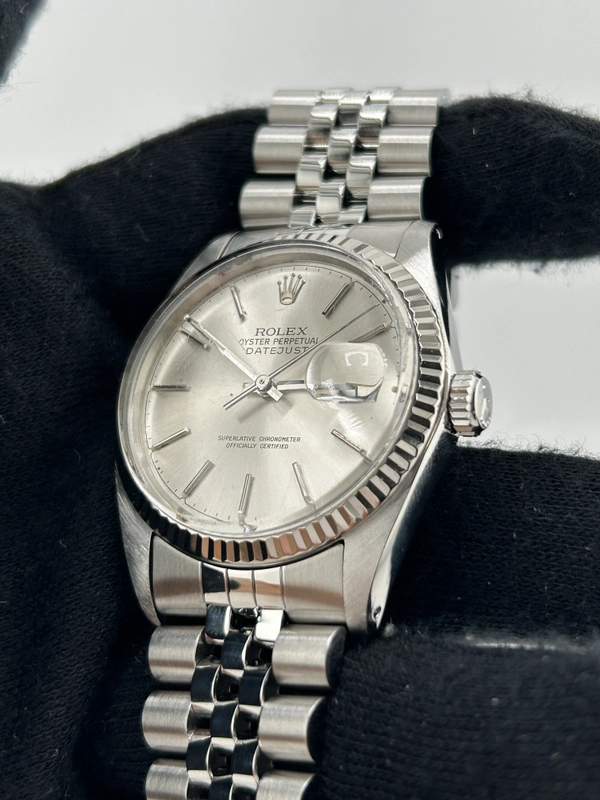 Rolex Datejust 36 Silver Stick Dial on Jubilee D Link Bracelet Ref. 16014 1985 view 3