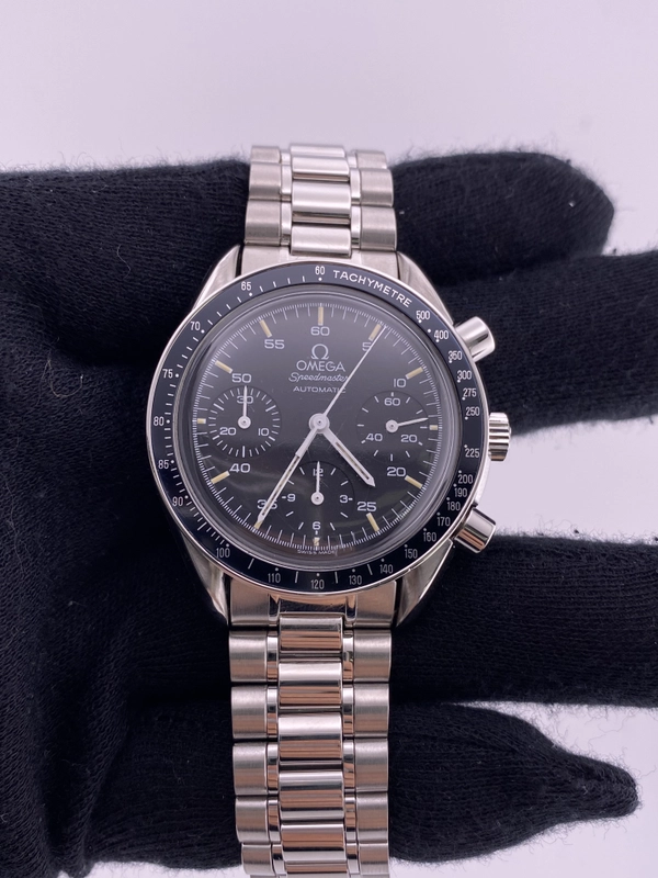 Omega Speedmaster Reduced Black Dial on Stainless Steel Ref. 3510.5 view 2