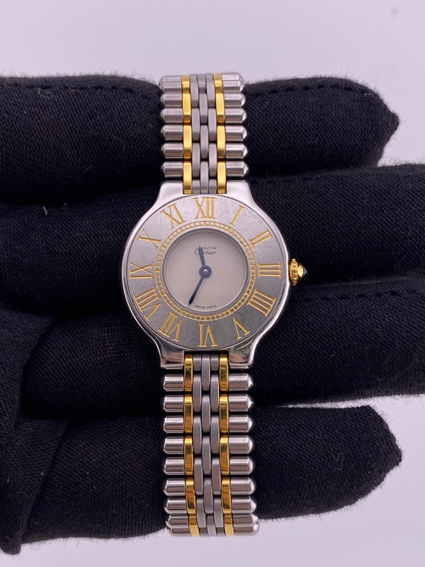Cartier 21 Must de Cartier White Dial on 2 Tone Bracelet Ref. 125000P view 2