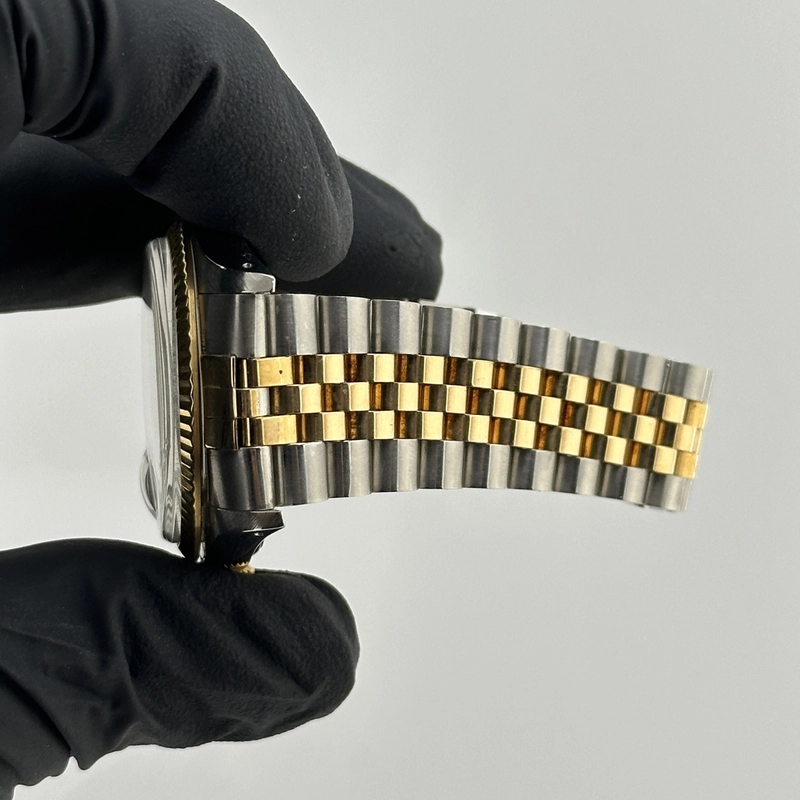Rolex Datejust Champagne Stick Dial on D Link Jubilee Bracelet Ref. 16013 Papers 1986 view 5