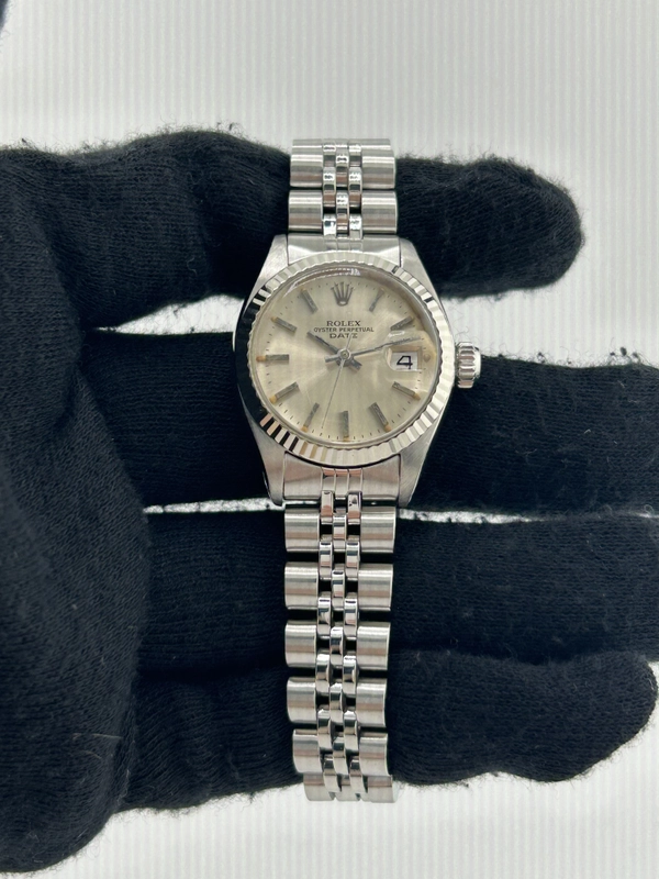 Rolex Date Lady Silver Index Dial on Stainless Steel Bracelet Ref. 6917 1978 view 2