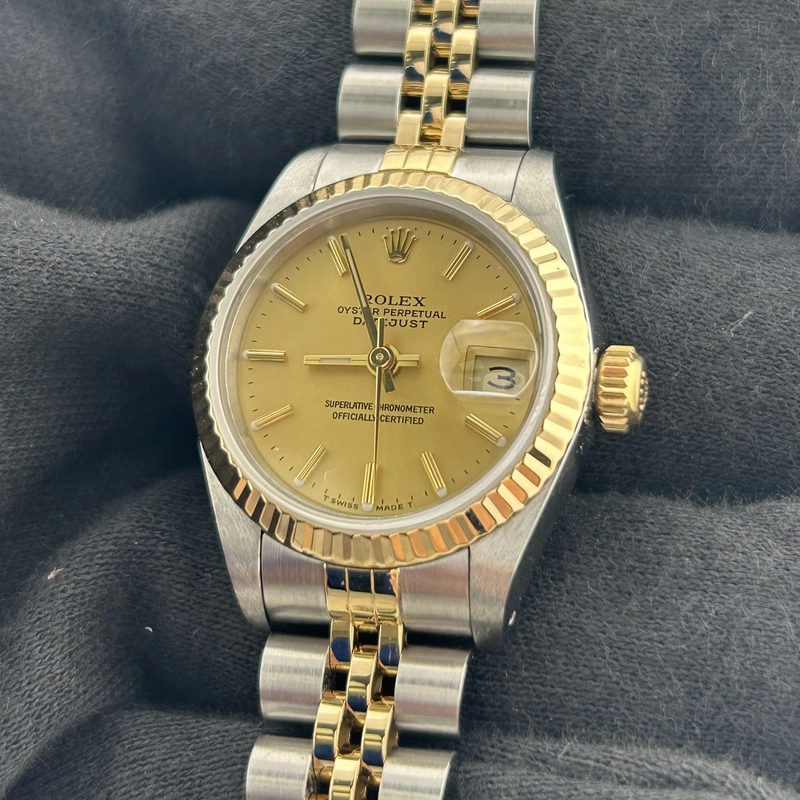 Rolex Datejust Lady Champagne Stick Dial on D Link Jubilee Ref. 69173 Papers view 3