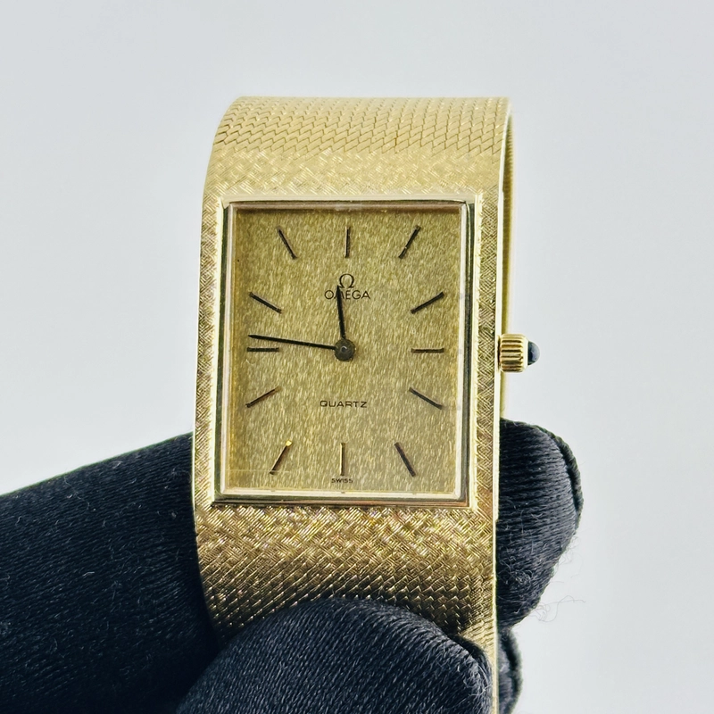 Omega Vintage Cocktail Gold Linen Stick Dial on Mesh Ref. 19130063913006 view 2