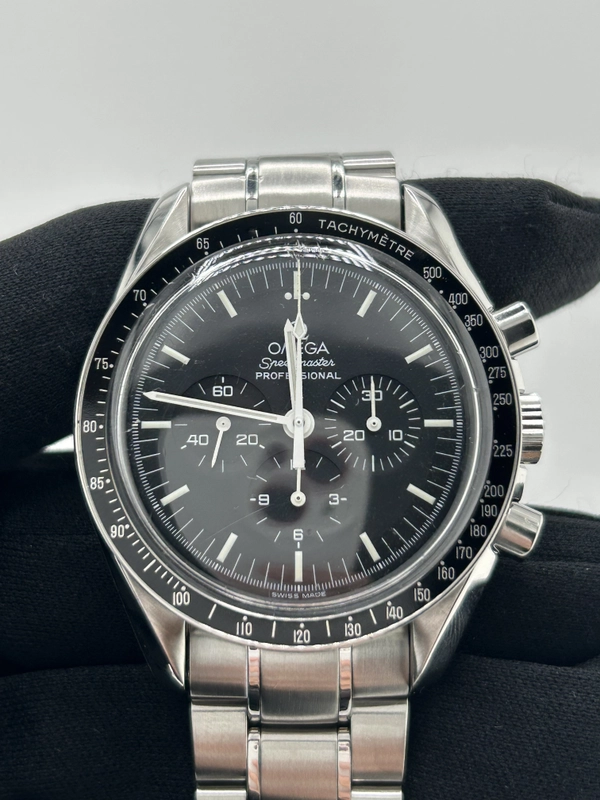 Omega Speedmaster Moonwatch Black Dial on Steel Ref. 3590.50.00 view 3