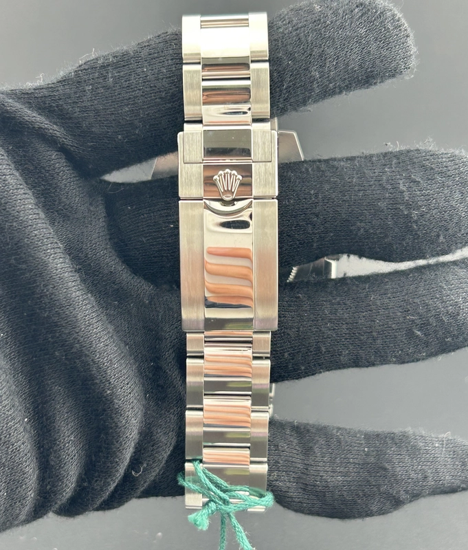Rolex GMT-Master II Black Dial on Oyster Ref. 126710BLNR Card 2022 view 4