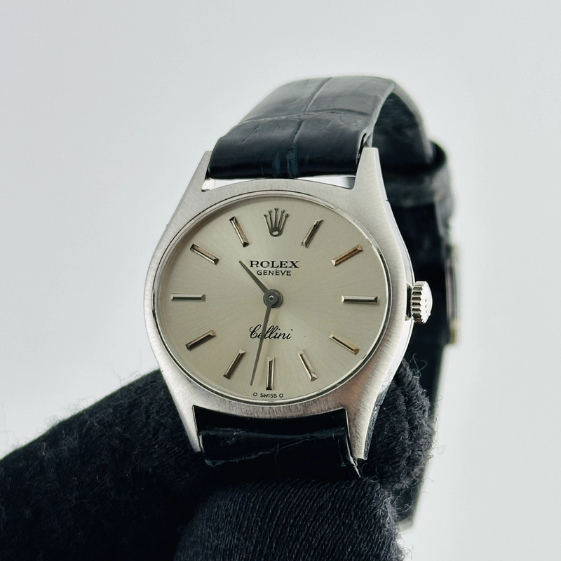 Rolex Cellini Silver Stick Dial on Leather Ref. 3802/9 1972 view 2
