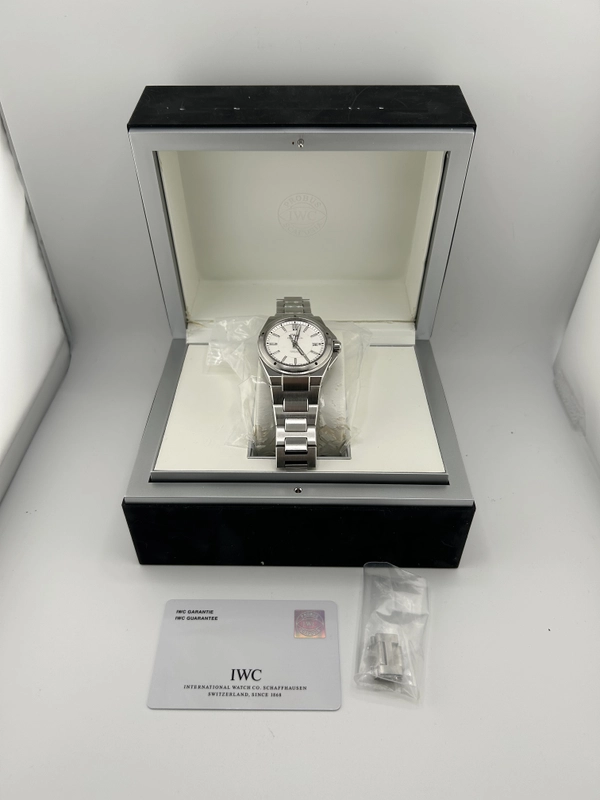 Iwc Ingenieur Silver Dial on Stainless Steel Bracelet Ref. IW323904 Complete 2013 view 8