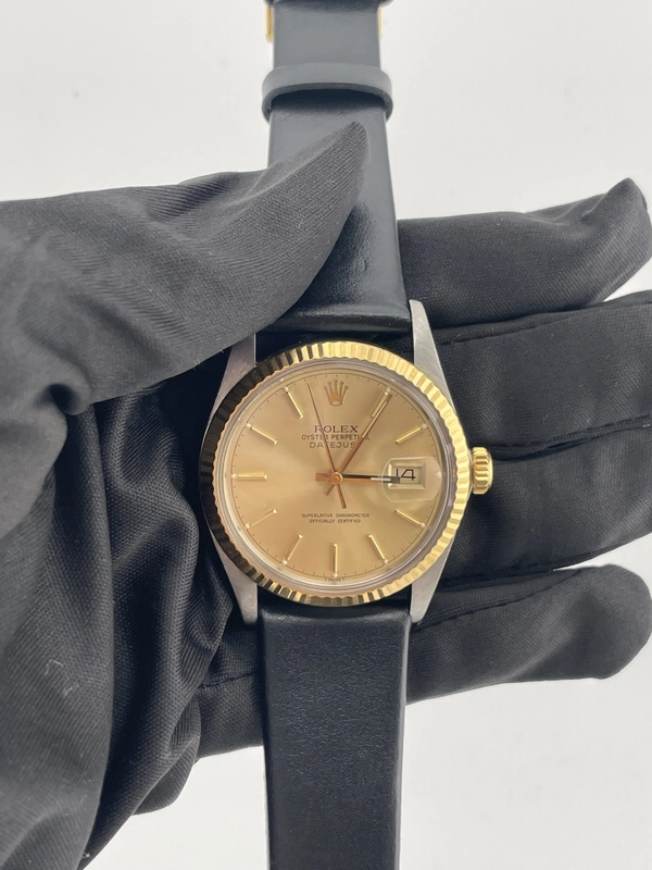Rolex Datejust 36 Champagne Stick Dial on Generic Black Leather Band Ref. 16013 1987 view 2