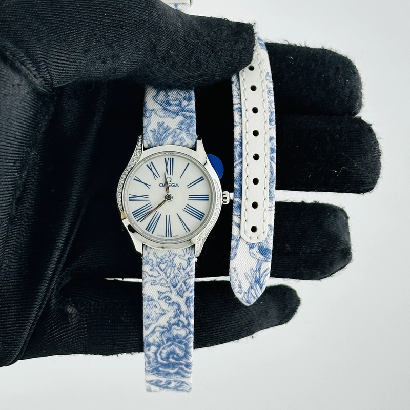 Omega De Ville Mini Tr√©sor Quartz White / Blue Roman Markers Dial on Fabric Strap Ref. 428.17.26.60.04.001 Card Open Date view 2