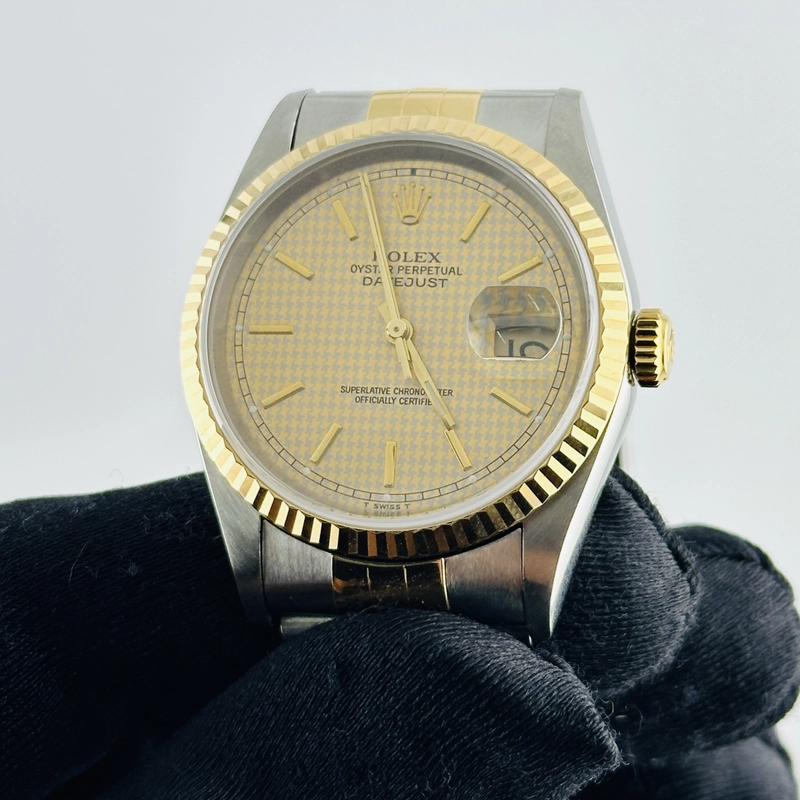 Rolex Datejust Champagne Hounds Tooth Dial on D Link Jubilee Ref. 16233 1996 view 2