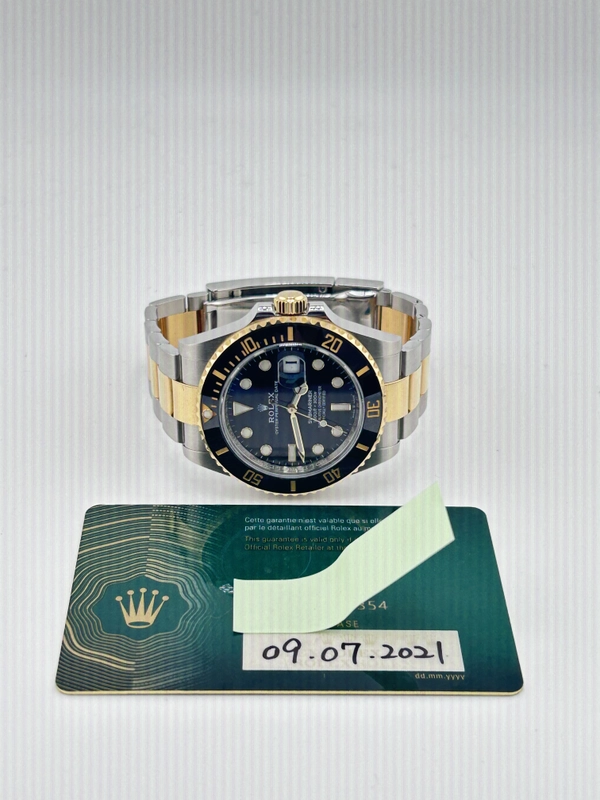Rolex Submariner Black Dial on Oyster Ref. 126613LN Card 2021 view 7