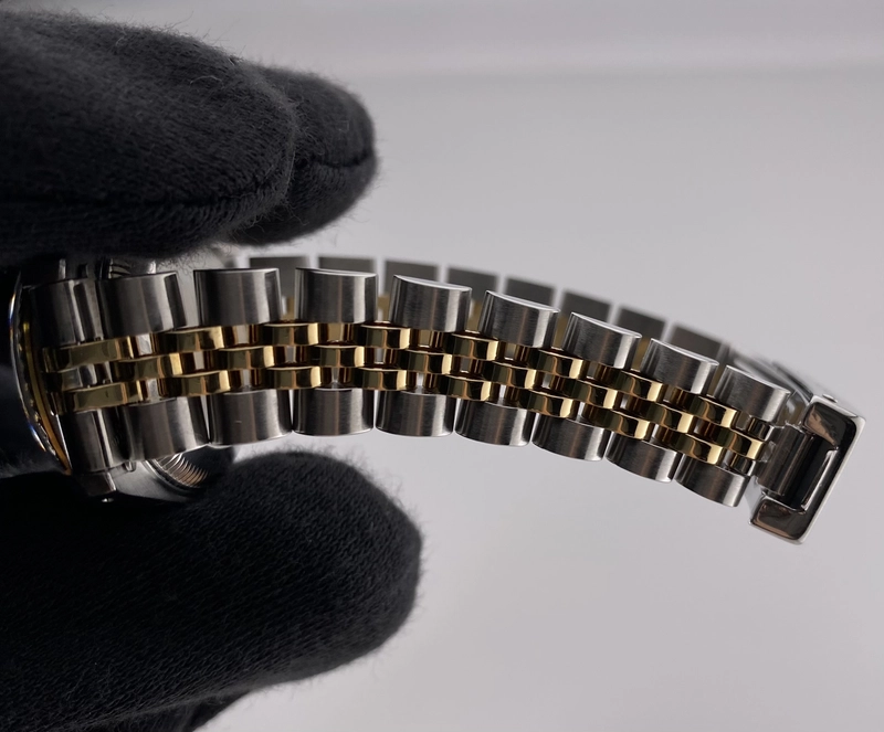 Rolex Datejust Lady Champagne Stick Dial on D Link Jubilee Ref. 69173 1986 view 5