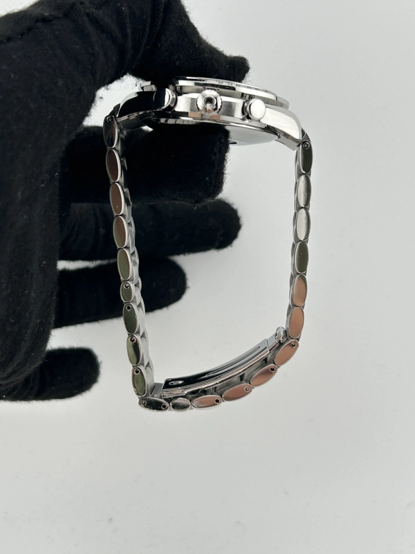 Omega Speedmaster Black Dial on Stainless Steel Bracelet Ref. 3513.5 Card 2000 view 6