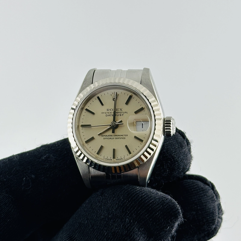 Rolex Datejust Lady Silver Stick Dial on D Link Jubilee Ref. 69174 Papers 1992 view 3