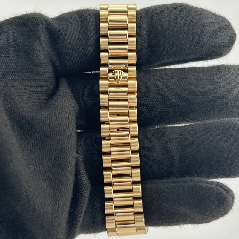 Rolex Datejust Stick Dial on Oyster Ref. 6827 1984 view 3