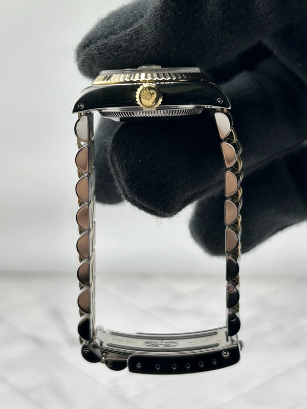 Rolex Datejust Lady Champagne Stick Dial on D Link Jubilee Ref. 69173 view 6