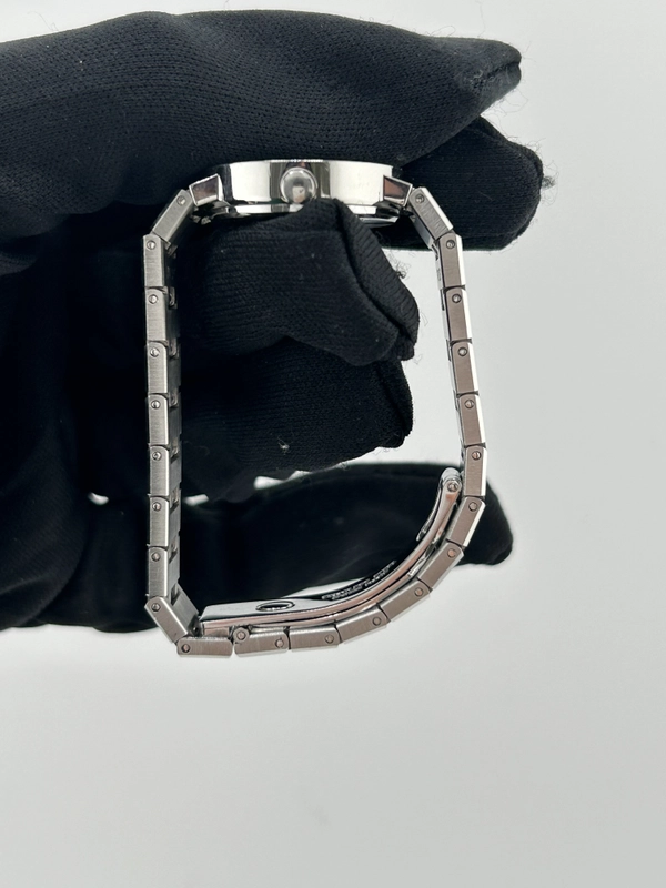 Bvlgari Bulgari Black Dial on Stainless Steel Bracelet Ref. BB23SSD view 6
