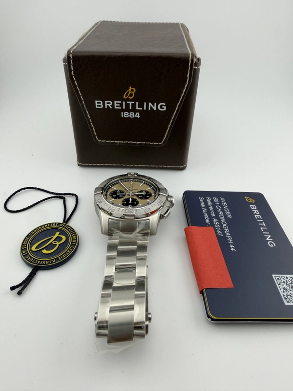 Breitling Avenger B01 Chronograph Beige Dial on Bracelet Ref. AB0147101A1A1 Card 2026 view 9