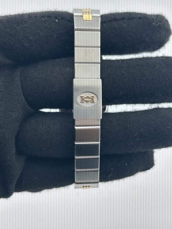 Cartier Santos Galbée White Dial on 2 Tone Yellow Gold / Stainless Steel Bracelet Ref. W20057C4 view 4