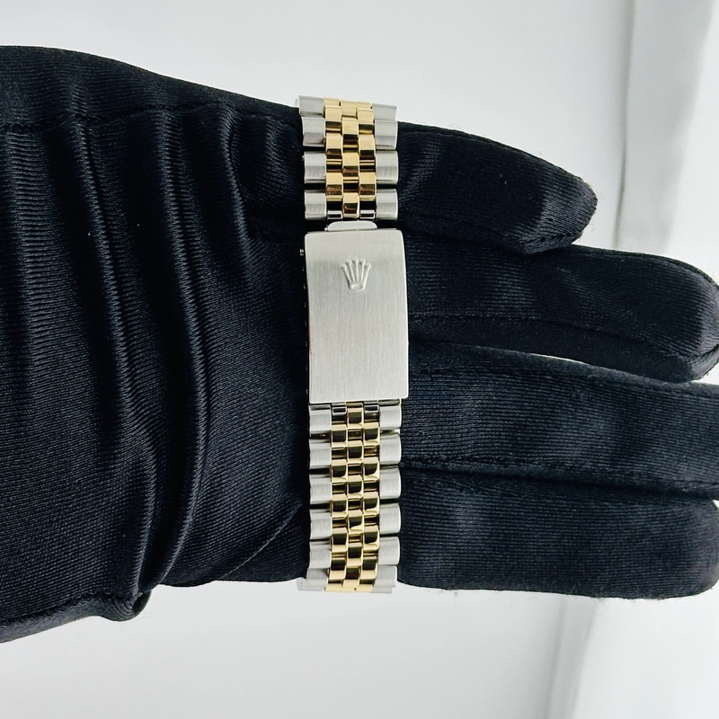 Rolex Datejust Champagne Roman Dial on D Link Jubilee Ref. 16233 1995 view 3