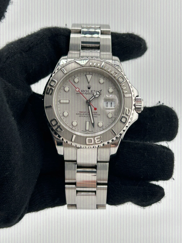 Rolex Yacht Master Platinum Dial on Oyster Ref. 16622 Papers 2004 view 2