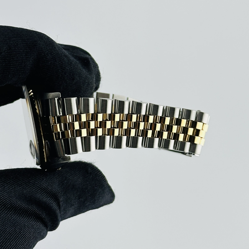 Rolex Datejust Champagne Anniversary Diamond Dial Dial on D Link Jubilee Ref. 16233G Papers 1991 view 5